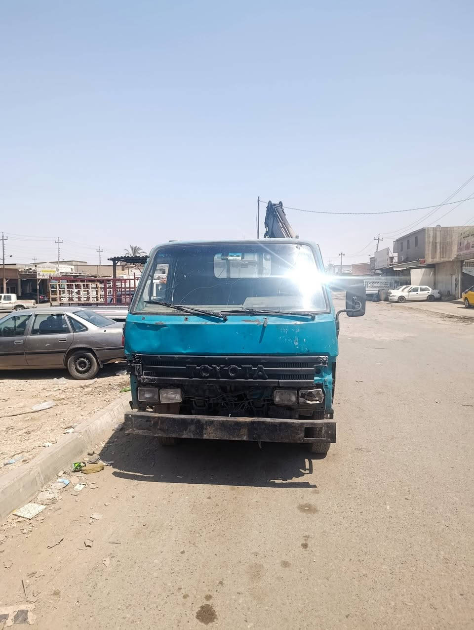 كرين دانيا موديل ١٩٩٥ سنويه ساقط رقم ديالى صاحبه موجود بدوز و كلشي بيه شغال كهربائيات و كلج و كرين ما بيهم عيب بس قمارة تعبانه هو حاليا يشتغل يوميا بصناعة  عنوان كركوك حي صناعة قديم سعره ٣٥ و بيه مجال 

 *********** واتساب 
***********واتساب
