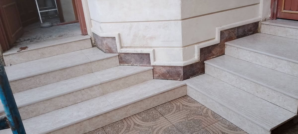 اسطة كاشي سيراميك بورسلين ارضي وجدار سعر المتر 3500ثلاثة ونص شغل درجة أولى للتواصل بي واتساب 
***********

نص مكتوب في الصور:
- 2026/09/14 15:05
- TECNO