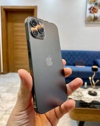ايفون 12 برو • بطارية 100% • شاشة مستبدلة