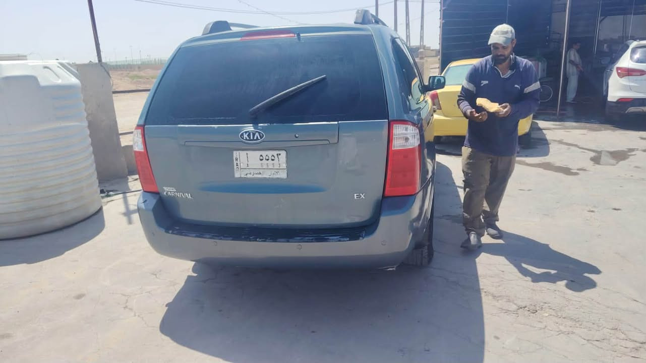 السلام عليكم كيا سيدونا
الموديل ٢٠٠٧
بانزين وغاز
المكان السماوه
للاستفسار والتفاصيل اتصل على الرقم ***********
