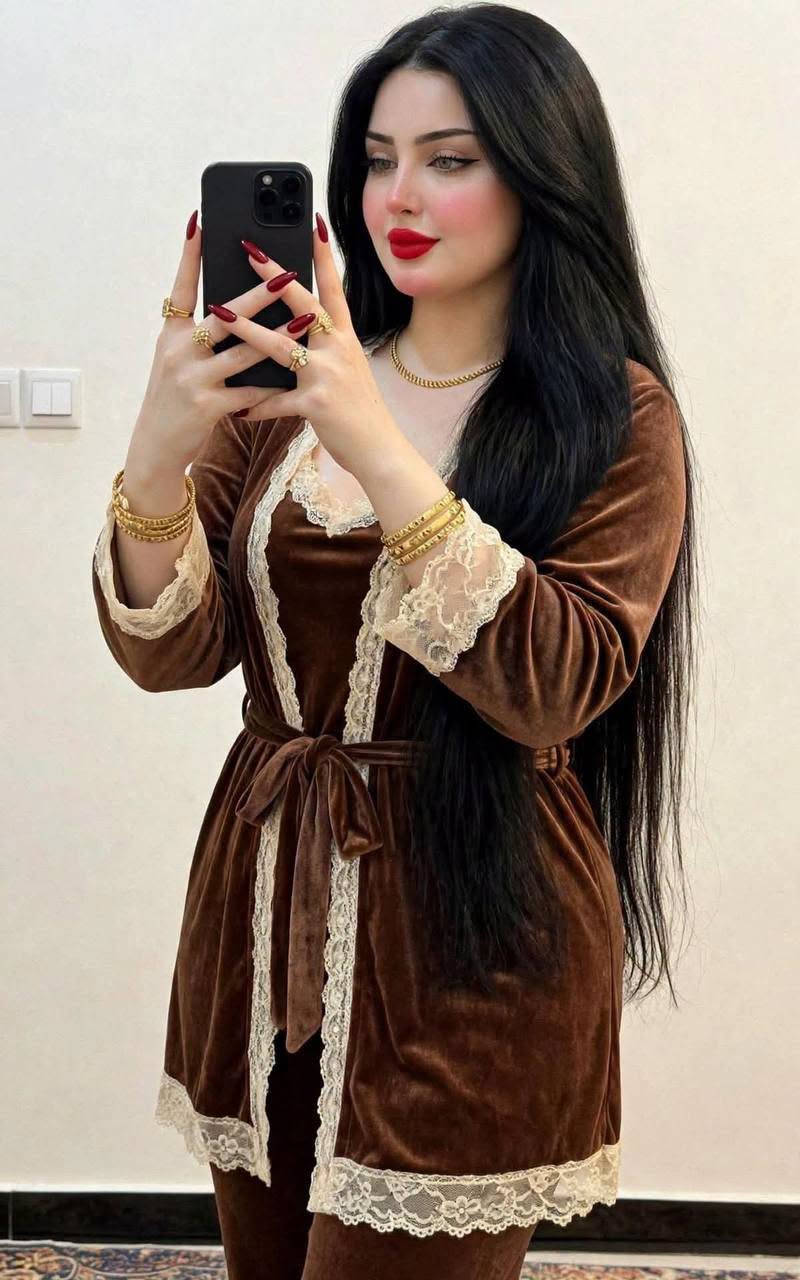 تراك شتائي😍 
خامه تجنن قديفه تركيه♥️ 
توفر بالوان وقياسات 🥹
