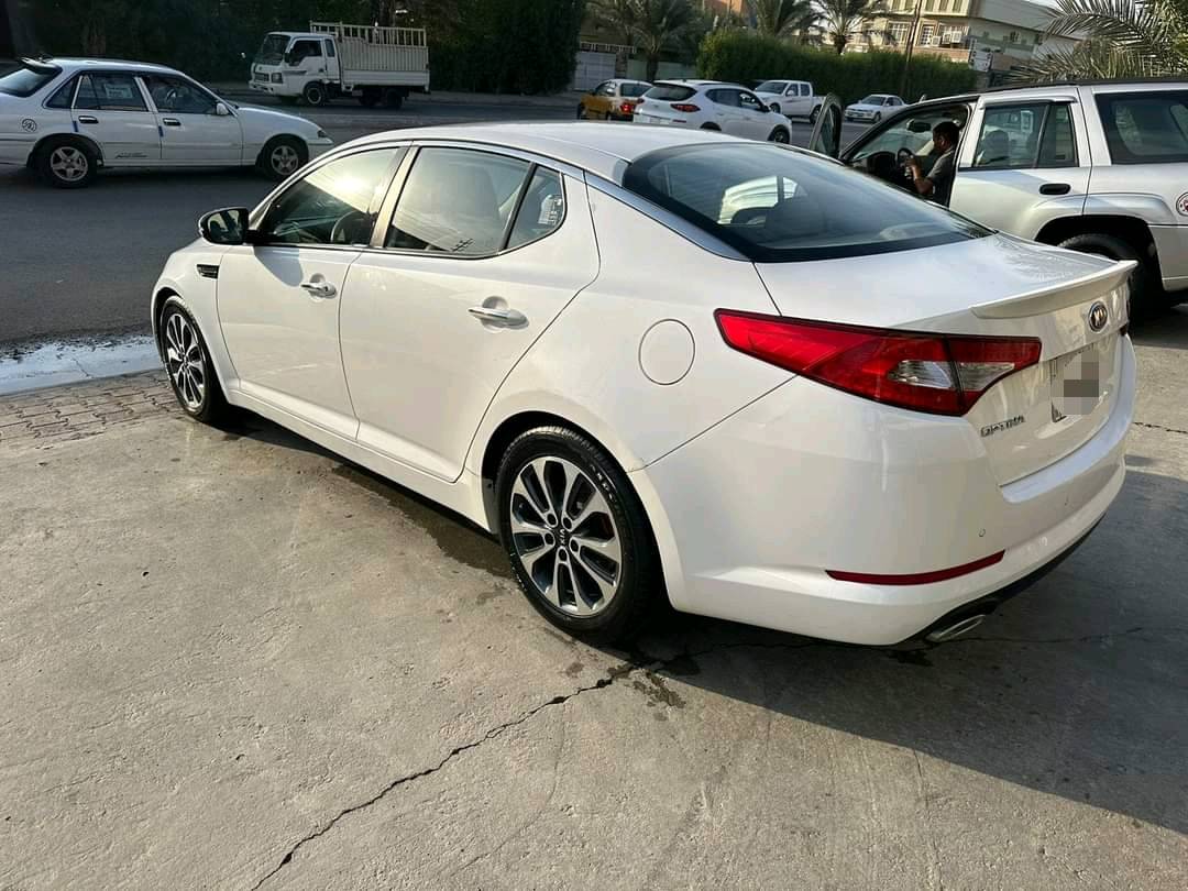 أوبتما ٢٠١٤ خليجي محرك ٢٤٠٠ دوش المرغوب مواصفات بدون فتحه 
مري شفط 
اشاير بالمري 
تحكمات أستيرن جهتين +شفتات 
ثلاث أنظمة قياده 
شاشة
بصمه تشغيل 
كفالة من الصبغ والتبديل السعر (١٥٣)ورقه $ وبيها مجال بسيط 
العنوان :الصقلاويه 
موبايل :***********