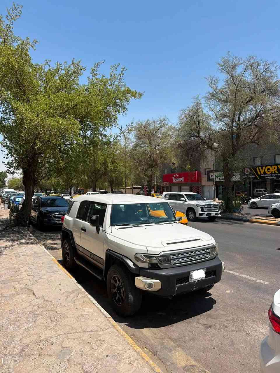 تويوتا fg 2010 خليجي
رقم بصرة باسمي تحويل ثاني مشروع وطني 
السياره مكفوله فقط باب الصدر تبديل  باقي سيارة مكفوله كفاله السيارة خير من الله برغي مابيها نقص محرك كير تبريد  قبل فترة سويتلها ادامه غرفتها نظيفة السيارت عل وضع البلاد شاشة كار بلي جديدة  السياره جاهزها على اخر حبة  
عنوانها بغداد 
178 وبيها مجال بسيط
***********
