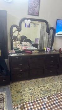 غرفه اخشاب للبيع وتخم رئاسي للاستفسار على الرقم 0790 228 2883 07714852...