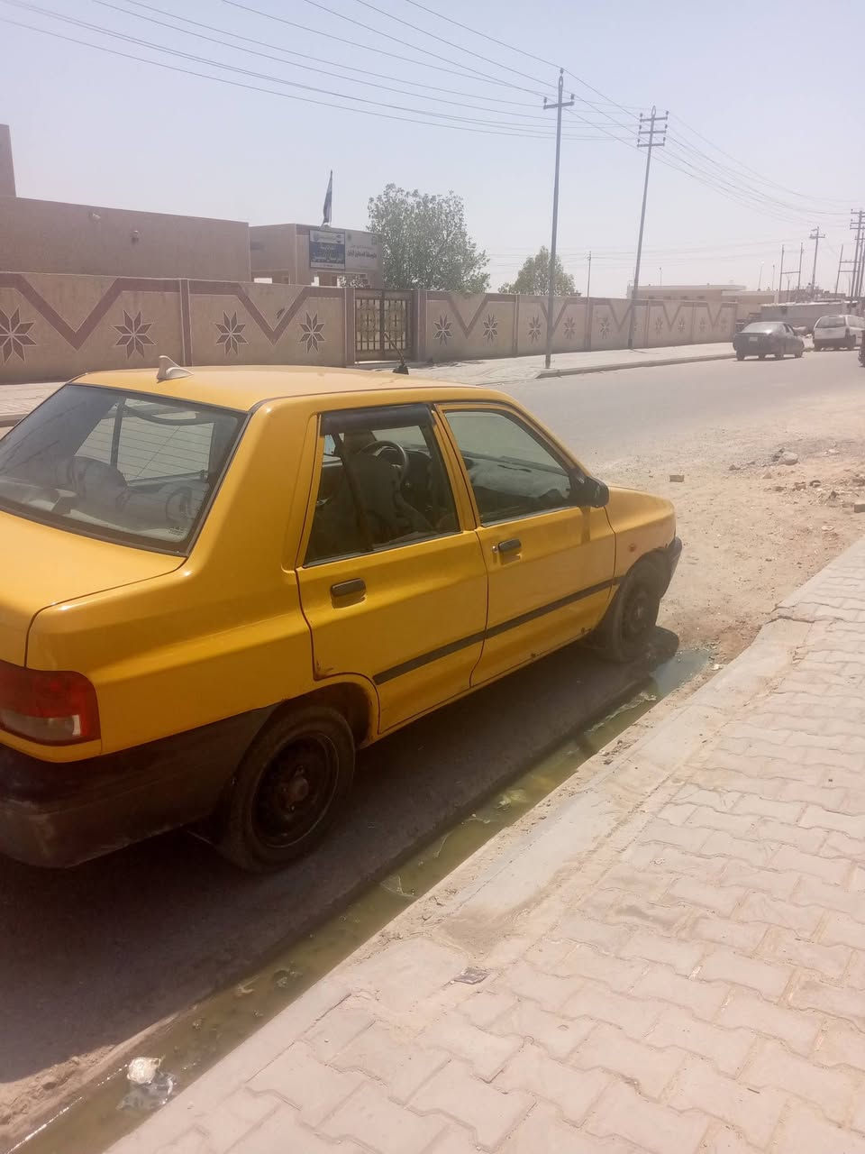 سلام عليكم سايبه موديل 15 سياره جاهزه حداديه جديده مكينه كير خير من الله مصفره هيه وغرامات سياره جاهزه من كلشي سنويه 2027 مدور ثاني يوم الاستفسار على هاذه رقم ***********
