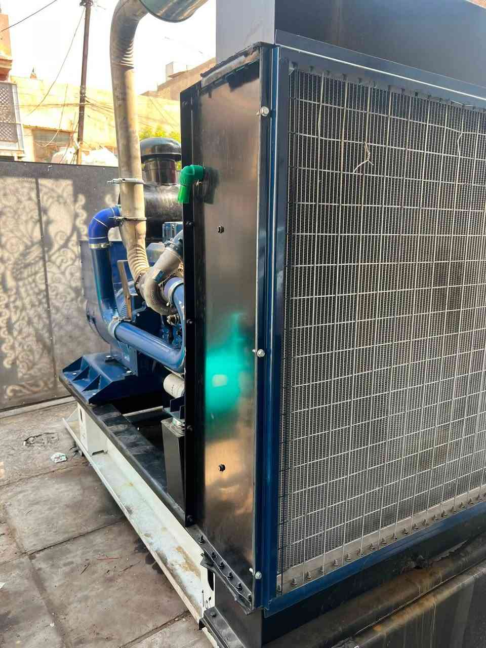 مولد شتاير24ولف كهربائية طبك جديد
توليد 250KVA للبيع ضمان شرط الحمل
***********
