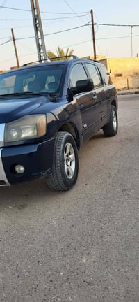 سياره نيسان للبيع سعره 75وبيها مجال الرقم 07882046856