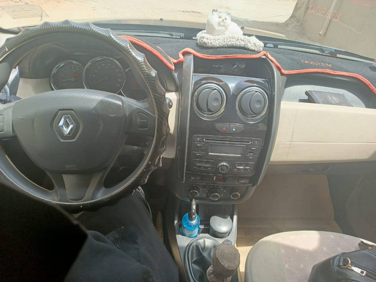رينو داستر
محرك 2000 موديل 2018 ماشيه 47 لونها بني غامق حداديتها كامله باتري جديد تخم تايرات جدد بيها طخه خفيفه بجنطه بدون صبغ ولا معجون سنويه بأسمي نافذة بشهر 1 السيارة مالت بيت بس للدوام سعرها 85 وبيها مجال.
رقم الهاتف ***********
