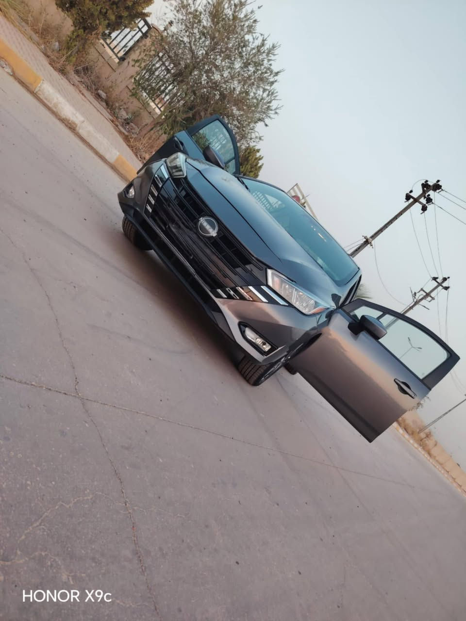 سلام عليكم 🤚 
نيسان فيرسا موديل 2023💝
رقم اربيل دولي سنويه لحد 2031🤩
مواصفات SVبلص🧿
بصمه♦️
رادار امامي ♦️
رادار خلفي ♦️
تحديد مسار ♦️
تحديد سرعه♦️
توقف ذاتي ♦️
تحكم استيرن ♦️
شاشه اعطال ديجيتال♦️
شاشه كامره دواره 360درجه♦️
كيج RPMالكتروني ♦️
دوشمه ذواخل على بلاد مطعم لونين ♦️
4تايرات جديد 😚
كير محرك شرط بدون فتح 🪬
تبريد شرط ثلج 🥶 
ظرر السياره 🛠️
جاملغ سكن امامي تبديل بدون دواخل+أقل من ربع بوني صبغ توحيد لون 🌹
دفتر بانزين بي 🤩
العنوان كركوك 💝 
السعر المطلوب 115ورقه بيها مجال 💵 
الهاتف ***********📱
