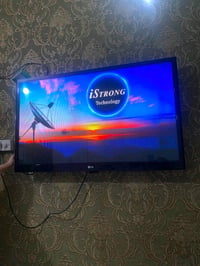 بلازمة شركه  LG نوع LCDحجم 43انش