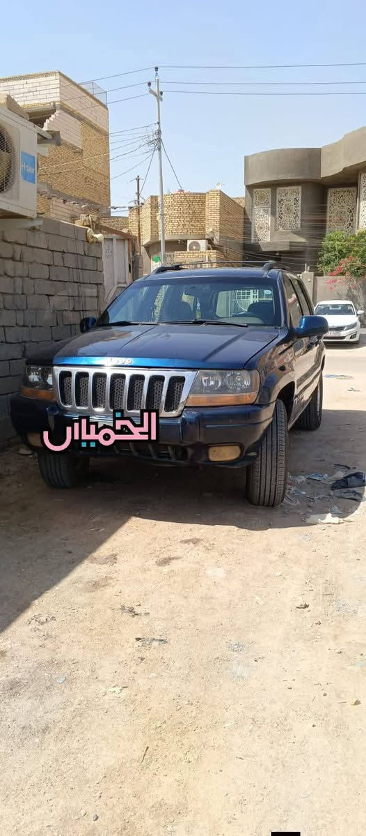 السلام عليكم جيب للبيع موديل2001
 محرك 8 سلندر
 رقم نكليزي تحويل ثاني يوم
 سعر 60
 مكان سياره ناصريه
 للستفسار انتصل وبيك خير وتدلل  ‏‏‪***********‬‏

نص مكتوب في الصور:
- 40°C
- الخميس
- الخمباس