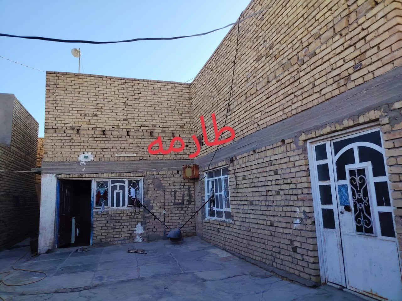 حي العسكري • غرفتين • شامل ماء وكهرباء