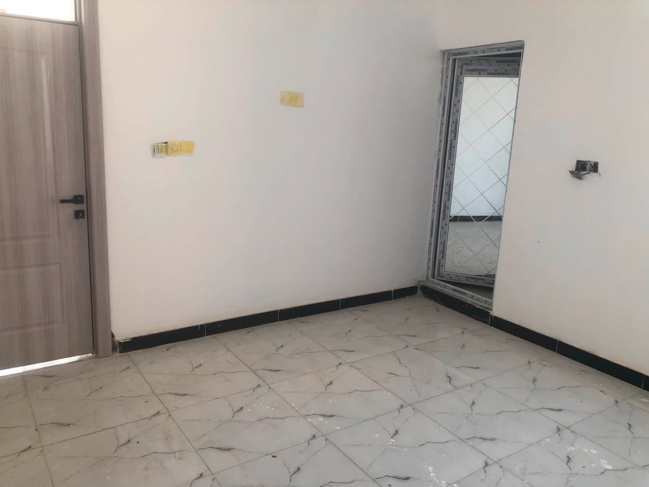 سلام عليكم بيت 🏠 للبيع مساحة 100متر /موقع  📍الدورة البوعيثة مجمع الرحمن  قريب من شارع العام كلش الفرع السابع 
المعلومات اكثر اتصل على الرقم التالي 
***********
