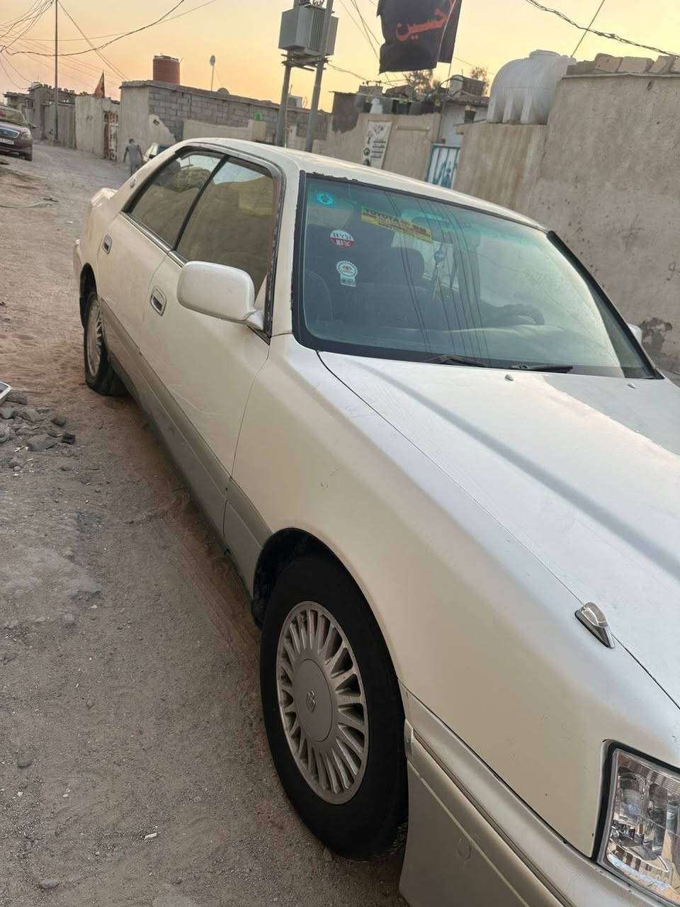 سلام عليكم مكلف بنشر 
سياره 2000
سياره رأس ثور فلات سياره جاهزه من كلشي من تبريد ثلج من حداديه ومكفوله  من ل كص ونقل محرك نضيف كير نضيف سياره شاشه رقم بصره سياره مال جناي سياره جهازه سياره خير من لله رقم الهاتف ‏‪‏‪***********‬‏العنوان بصره زبير سعر 83 وبيها مجال حك جيه
