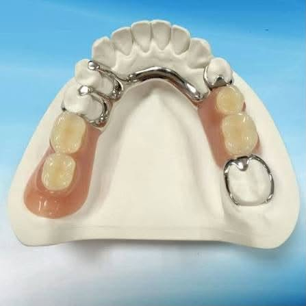 سلام عليكم اطقم متحركة الشغل في العيادات التعليمية في كلية طب الاسنان مقابيل نستشفى الحسين التعليمي 
***********
