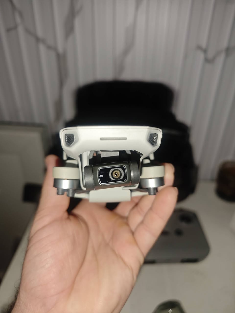 Dji mini 2 مستعمل combo
سعر درون 550 الف توصيل فقط كركوك 
واتساب ***********
