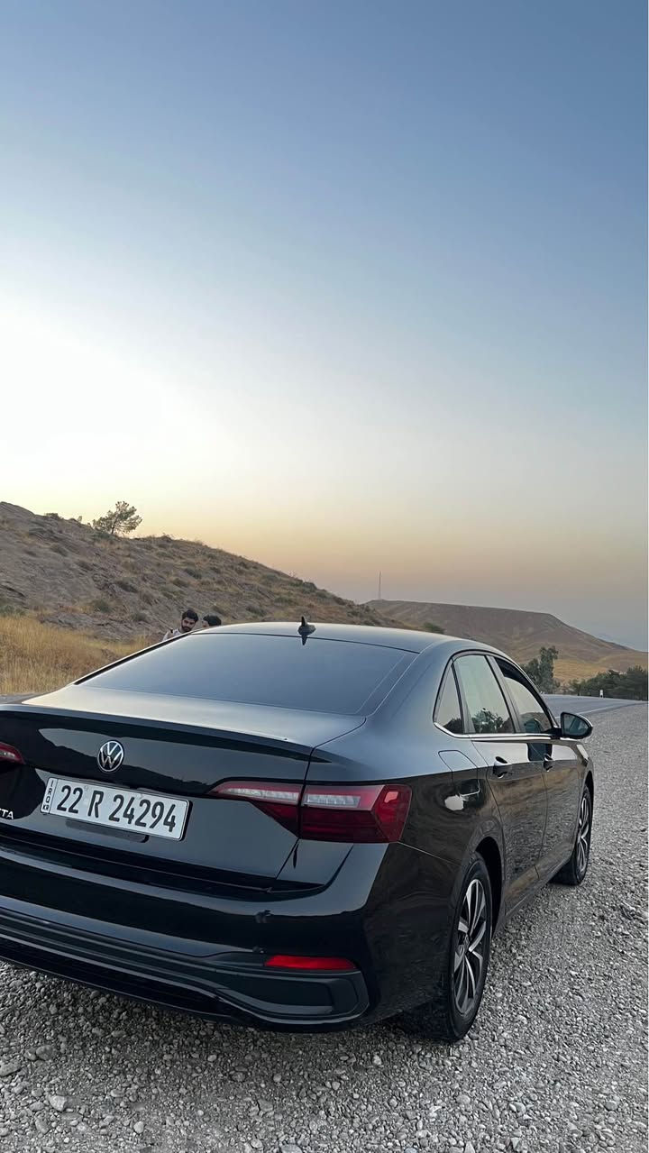 VW JETTA مۆدیل 2023مواسەفات S
رەنگی رەش ، گێر مەکینە رادیتەر ئیرباگ هەموو بەشەرت ، تەنها نیو بۆنیت سبوغ ، گێر automatic بێ ژۆری بێ ئیرباگ ، رادیتەر بیلادی لایت بلادی ، رادار بەشەرت ، 30milرۆیە ، رسمی حادیسەکەم دانایە ، بەس نەرمە تەزرەیەکی هەیە لە سەقفی نرخی زۆر گونجاوە 
ژمارە تەلەفۆن *********** أربيل, العراق
