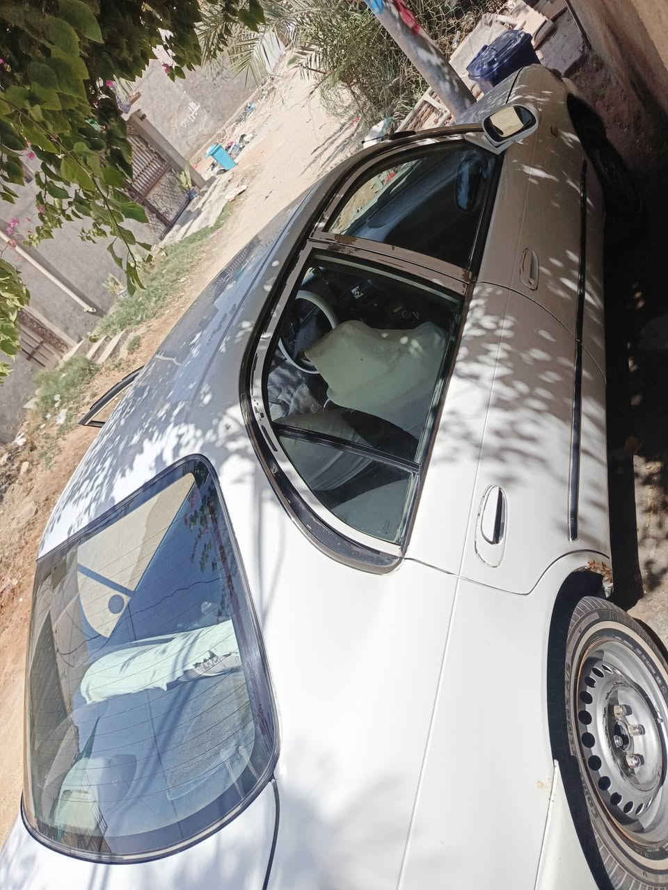 سلام عليكم سيار كورله موديل 94 بسعر 38 وبيه مجال 
***********
