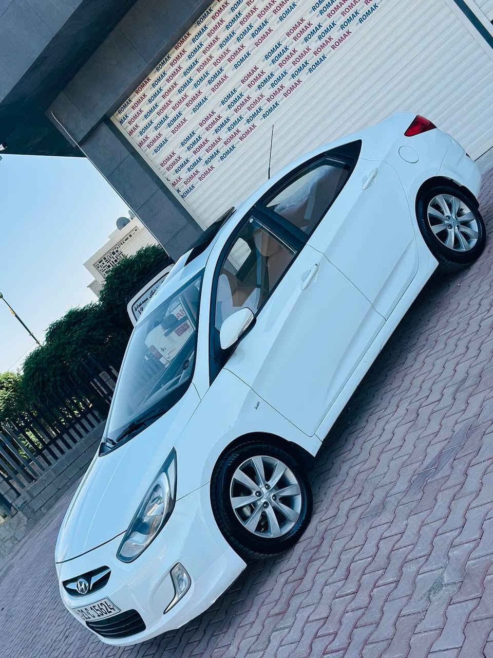 بةناوي خواي گةورة 
هؤندا ئيكسةنت
مؤديل/٢٠١٣
سةياريكي بي مةسروف مالي دؤستة ١٤٨ هةزار رؤشتوة لؤكة بيكيشةية
فوول مواسةفاتة سلايتو ئةيبي ئيس ناوزةرد مةكينة گةورة سستةمي ئيكؤ  هةموو گياني بةشةرت  كارةبايش بةشةرت سؤنةريم داناوة.
واتساپ.***********
موبايل.*********** السليمانية, العراق
