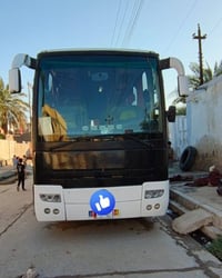 باص ٤٠٣ • ٥٤ راكب • موديل ٢٠٠١