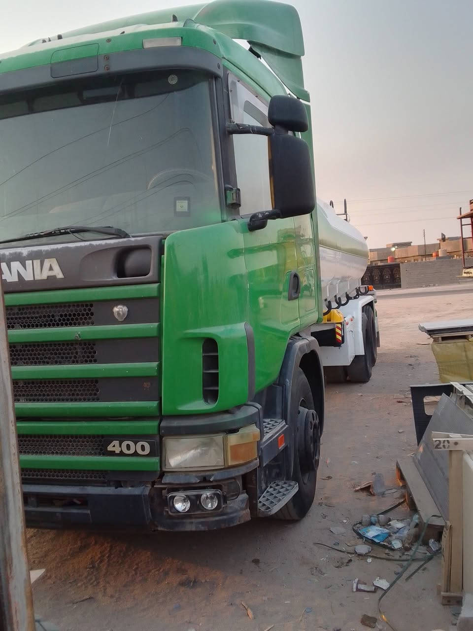 تنكر٢٠طن سكنيه سعر٢٥٠عنوان بصره الهاتف ***********
