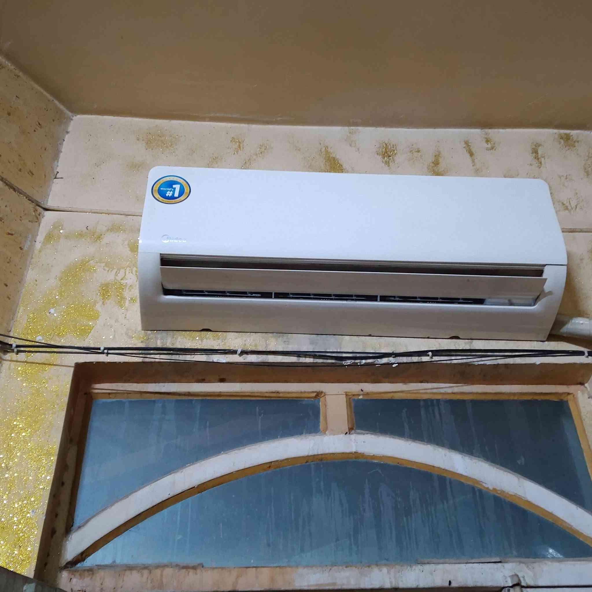 ٤ مبردات • مكنسة كهربائية • بلازما