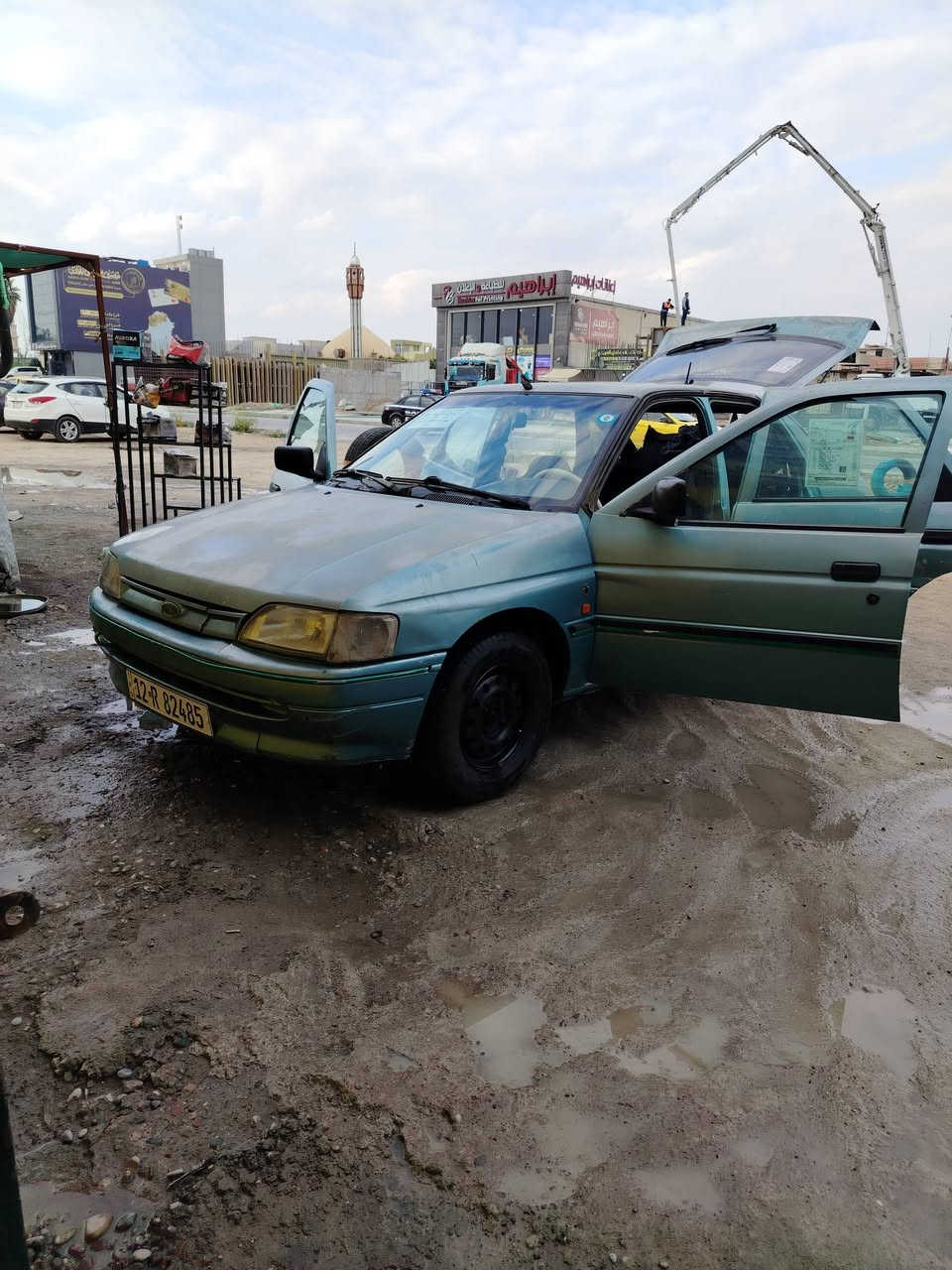 السلام عليكم فورت موديل ٩١ للبيع رقم انكليزي شرط كير ومحرك مال كصه شرط.. شرط الوكاله والتحويل سعره 20وبيها مجال عنوان موصل يارمجه الشرقيه محوره كابريتر ***********
