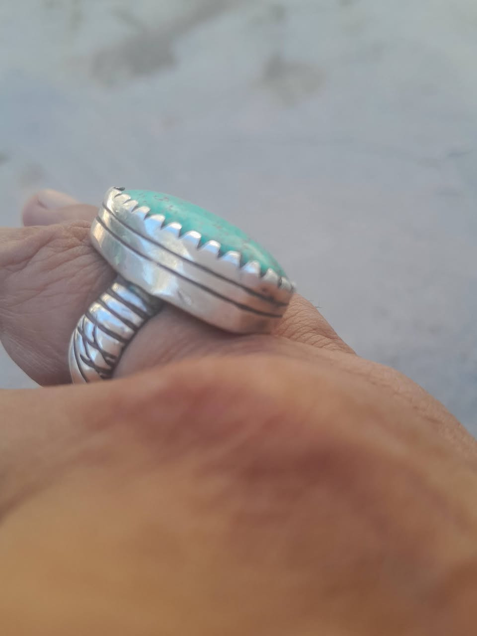 محبس فيروز ج فضه ثقيله سعرة ب ٧٥  مكاني بغداد سبع اقصور  ***********
