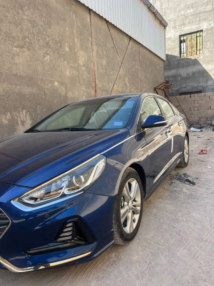 #اللهم صل على محمد وآل محمد 
#للبيع

سوناتا 2019 امريكي مكينة GDI 2400 
رقم بصرة بأسمي سنوية جديدة وهزة جديدة 
حادث امريكا  موضح  بالصور ويمك رقم الشاصي تشوف براحتك مبدل بيها 4 قطع 
جاملغات ثنين وبنيد وباب جهة السايق 
مكينة وگير وحدادية كفالة 
تبربد تدفئة كفالة ما بيها اي نقص السيارة 

السعر ( 105$ ) وبيها مجال قليل 
العنوان البصرة شارع الجنابي 
للاتصال ( *********** )
