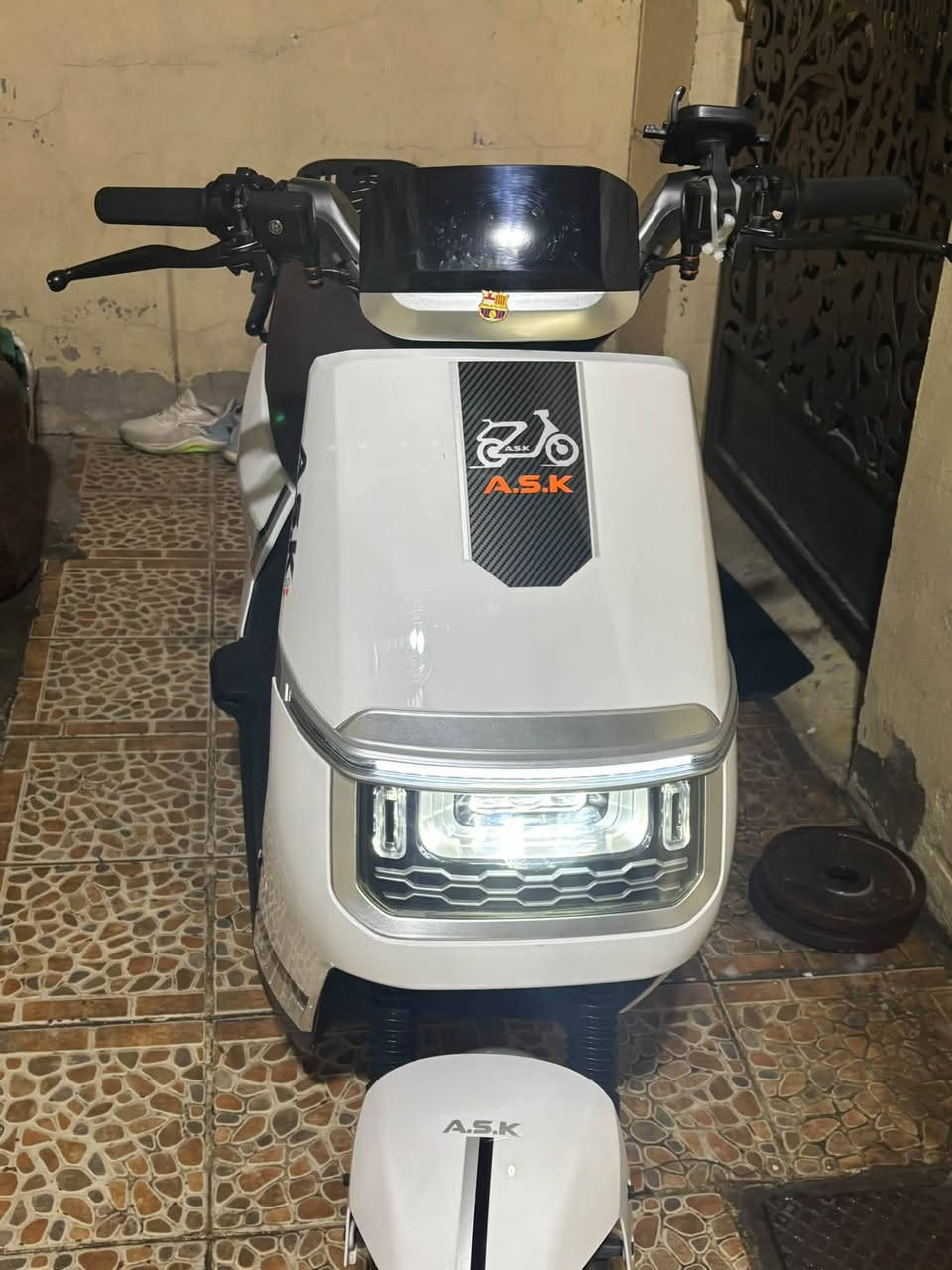 دراجة شحن رانج
‏موديل 26
‏السرعة 65
‏الشحنة الوحدة 50 كيلو تمشيك
‏بصمة + سويج + كارت + تشغيل عن بعد
‏دراجة استخدامها فقط شهر
‏الاستفسار على الرقم 
***********
