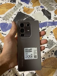 ١٢ رام • ٢٥٦ • شاشة ١٤٤ هرتز
