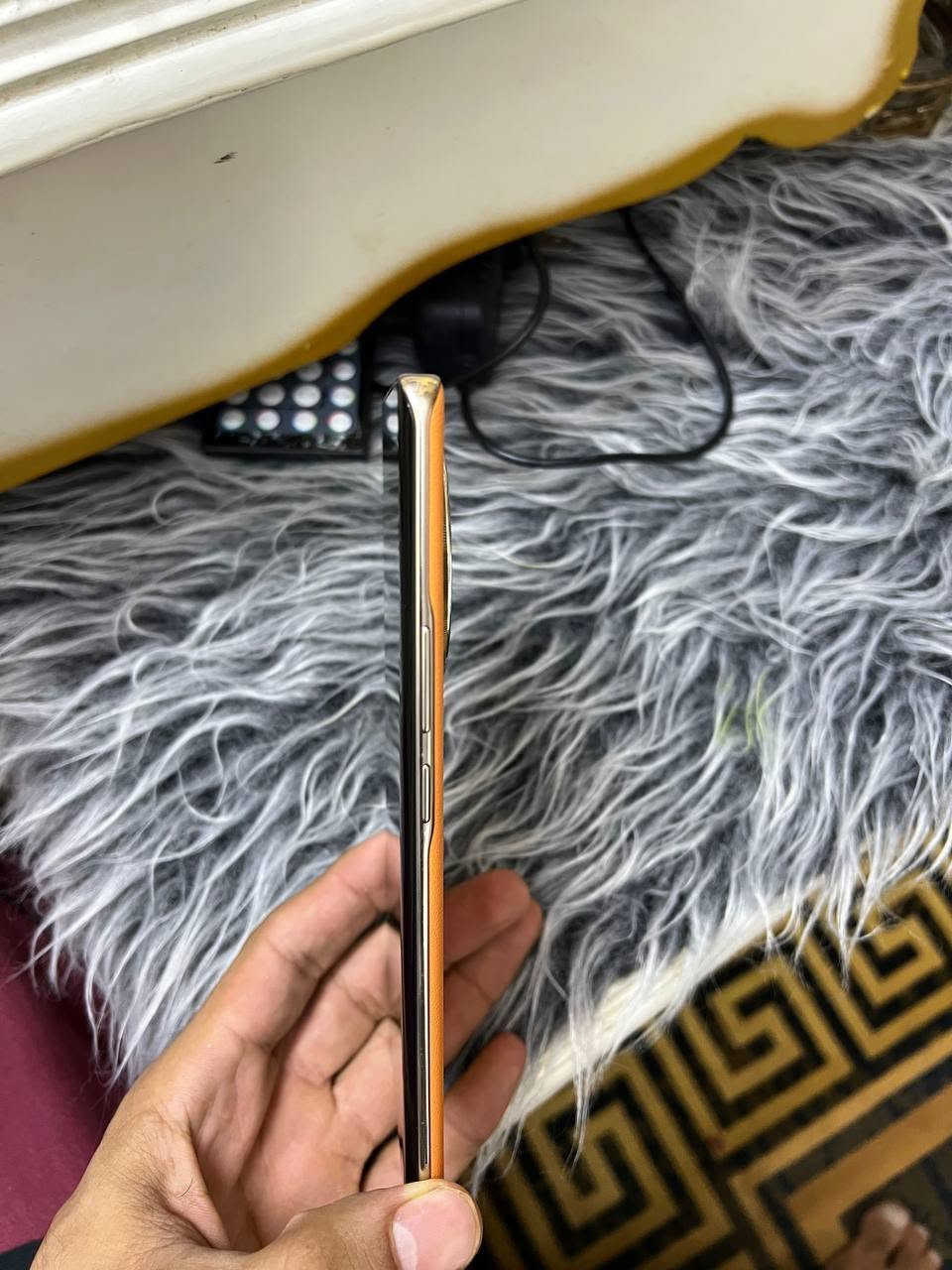 السلام عليكم جهاز نضيف هونر x9c بطاريه 6600ملي. ذاكره 256،ملحقات كامله،  السعر 350
واتساب ***********
