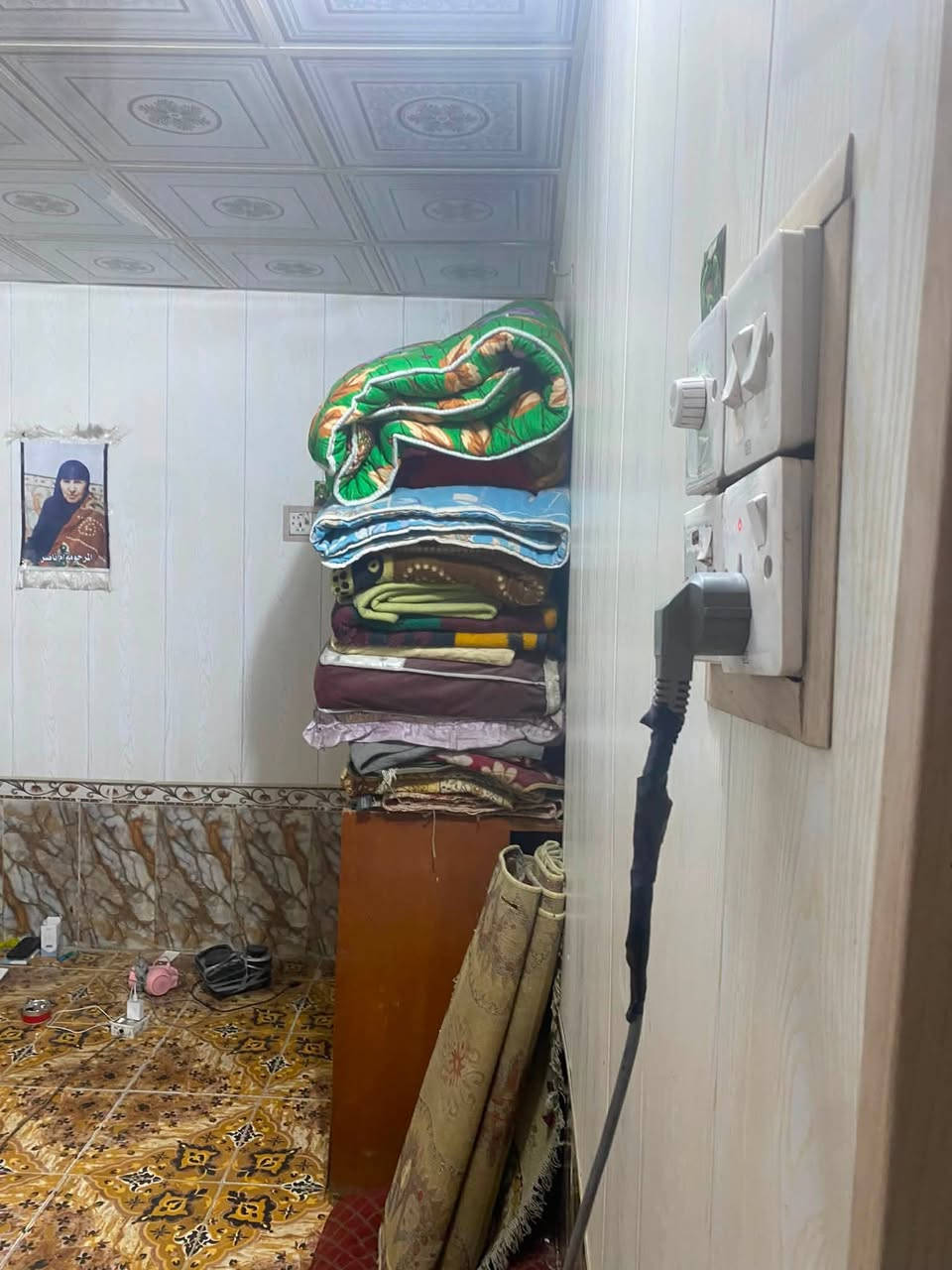 بيت زراعيه للبيع/قريب على شارع العآم ثاني بيت عن شارع العام /سديناويه حي رحمان /مساحه / ١٠٠م / بناء البيت بلوك عكاد/***********
