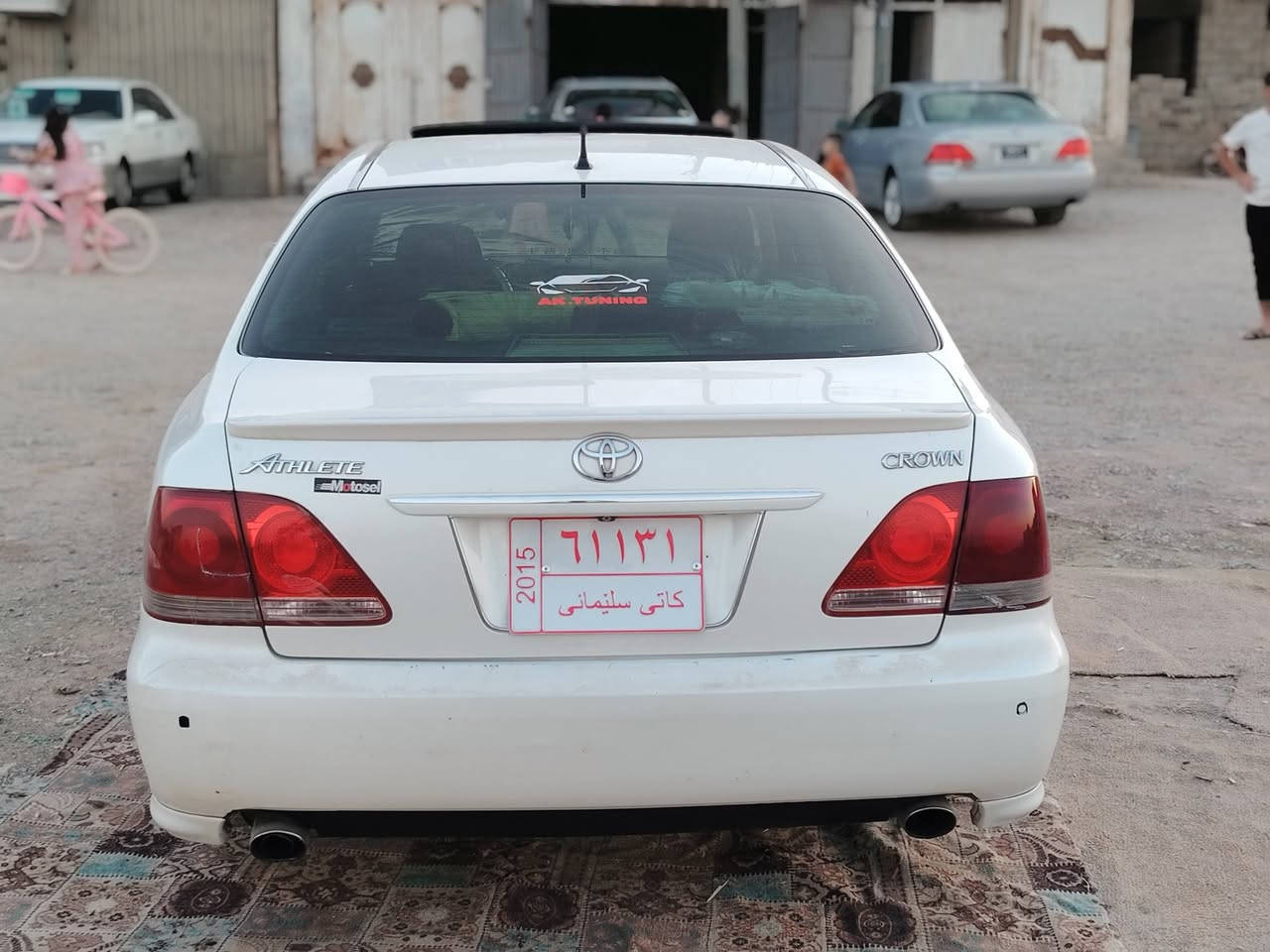 سڵاوی خودالە هە مولایەک
***********
شاهینە ساغ.ساغ.بی بویاغ.2005.سێ دوگمە
کودی هە یە.بارکودی وە رگرتوە.بە ناوخومانە
صڵاید.ویل دنگە.سوکان لیگزیزوە ک ئاو وایە
تایە لوکە چرکە ی تیدانە.دوکە ڵی نیە ماڵی دوستە
سعری کوتایی 76گڵابارە  یی موسیکە.سلیمانی
