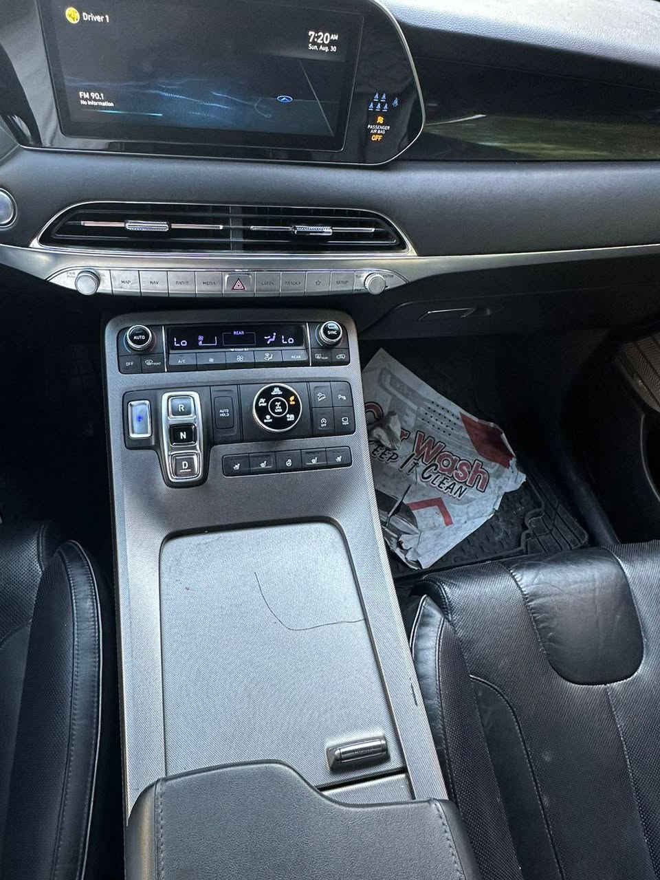 🚨 **للبيع هونداي باليسايد 2022 VIP فل كامل** 🚨
🚙 **النوع:** هونداي باليسايد  
📅 **الموديل:** 2022  
⚙️ **المحرك:** 3.5  
🛞 **الدفع:** 4×4  
📍 **الموقع:** بغداد – زيونة  
🛣️ **الممشى:** 75 ألف كم  
🎨 **اللون:** رصاصي  
🇺🇸 **وارد أمريكي**  
📄 **رقم بغداد – سنوية جديدة**

🔧 **الحالة:**  
السيارة حادثها **جاملغ/وبنيد مبدل ومصبوغ**، **بدون أي ضرر بالداخلية أو اللغد أو الشاصي**، والشاصي كله **سليم**.

⭐ **فول مواصفات VIP**  
السيارة نظيفة ومواصفاتها عالية.

💰 **السعر: 24 الف**  
🤝 التفاوض للجادين فقط.

📍 **الفحص بأي مكان يختاره المشتري.**

**للجادين التواصل خاص أو على الرقم:** 📞 [***********]
