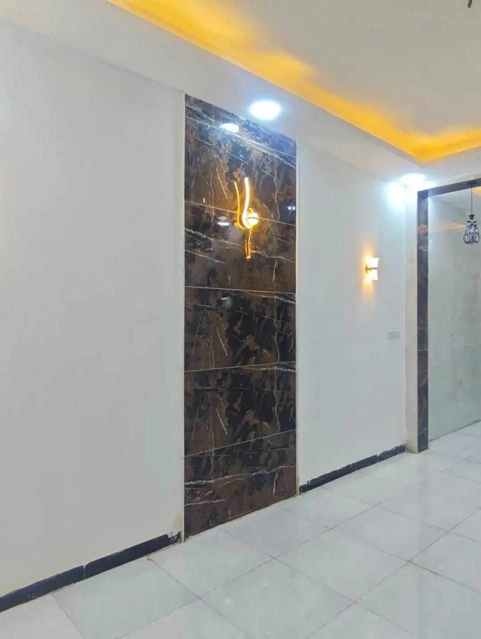 دار للبيع المساحه 100 متر طابقين صب كونكريت درجه اولى
غرف 3 استقبال صاله عدد 2 مطبخ صحيات 
حي ميسان قطاع 22 قرب شارع الكيات 
السعر 155 مليون 
مكتب الفحام 🌹 واتساب ***********
