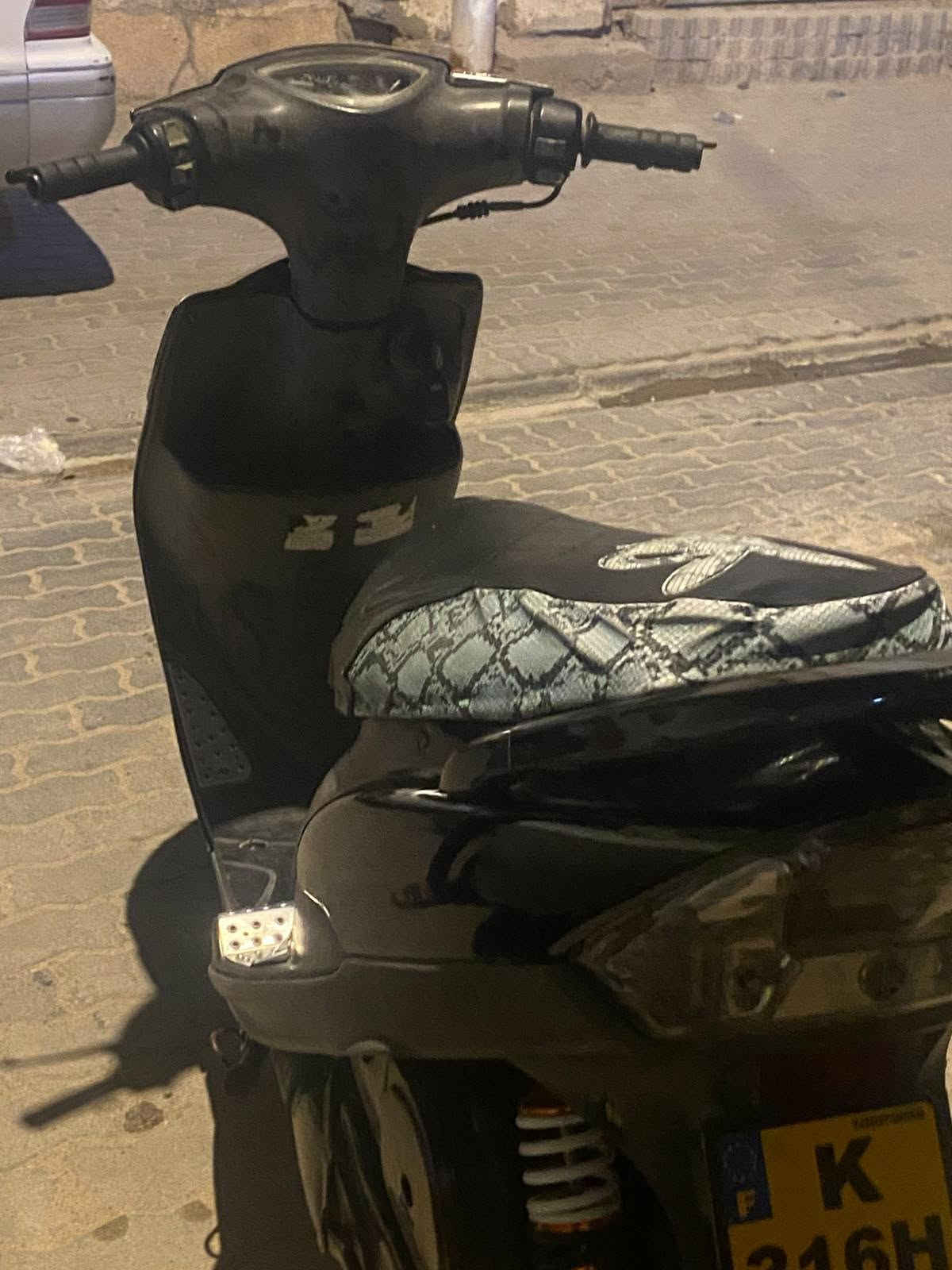 دراجة ماكس عدله للبيع او المراوس حسب لقناعه نضافه 100/100 كلشي شغال بيها ما نقصها ايشي كلشي ع وضع لبلاد ما مفتوحه ولا واصل درنفيس لمكينه مصارلها هواي من طالعه من الرنما دراجه حلوه ومكفوله رايدها 850 وبيها مجال لتواصل واتس***********

