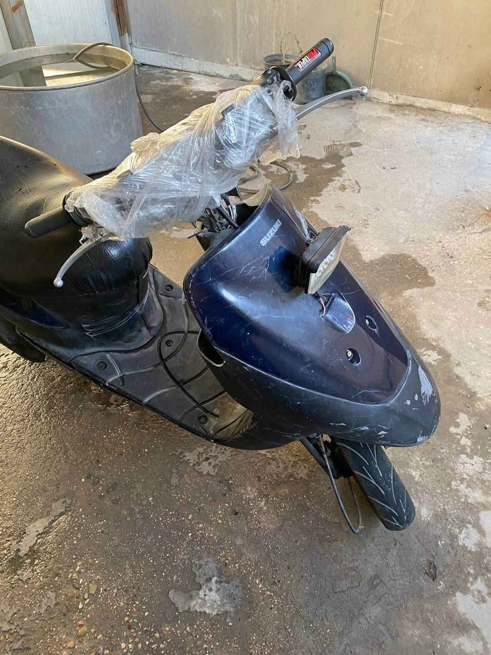 سلام عليكم
دراجة سازوكي درجه يرادله 
فقط كابريتر لأن كابريتر تعبانه 
لايت شغال هورن 
قفل جنطه قفل ستيرن 
سعر مناسب 85 وبيه مجال حك جيه
مكاني بغداد الحرية 
***********
