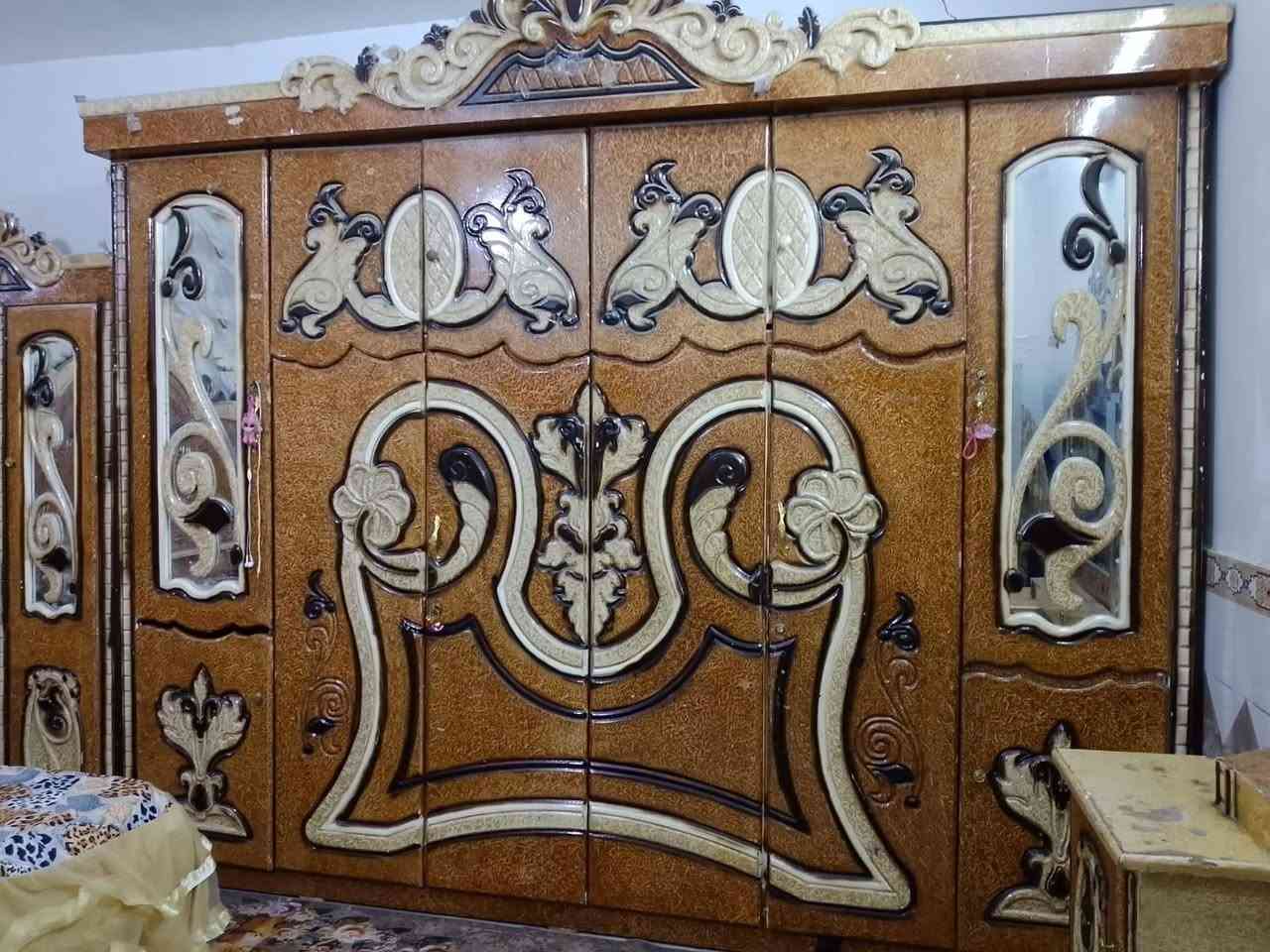 سلام عليكم غرفه نوم. للبيع السعر 550وبيه  مجال مكانه سيد خيل غرفه نضيفه، اتصال ***********
