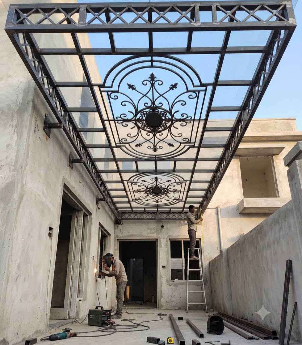 سلام عليكم
لعمل جميع موديلات حديثه هندسيه

 قمريه وبيبان ومحجرات ومراجيح ودرج  
تواصل واتساب ***********
