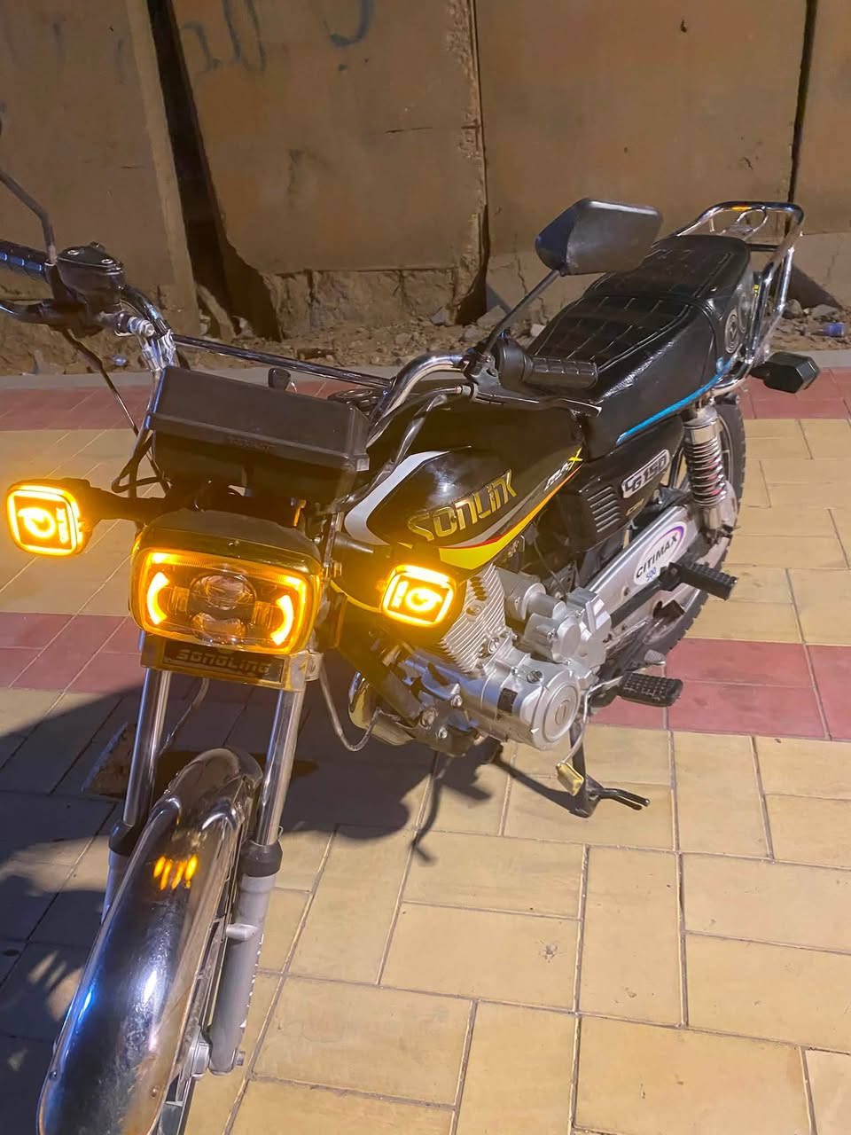 🏍️ دراجة سولنك موديل 2024 للبيع
🔹 المكينة: 150cc — ما مفتوحة
🔹 متوفر أوراق 3
🔹 كفالة عامة
🔹 الدراجة بحالة ممتازة

💰 السعر: 650ألف — بيها مجال

📍 الموقع: بغداد – المحمودية
📞 / اتصال:***********
