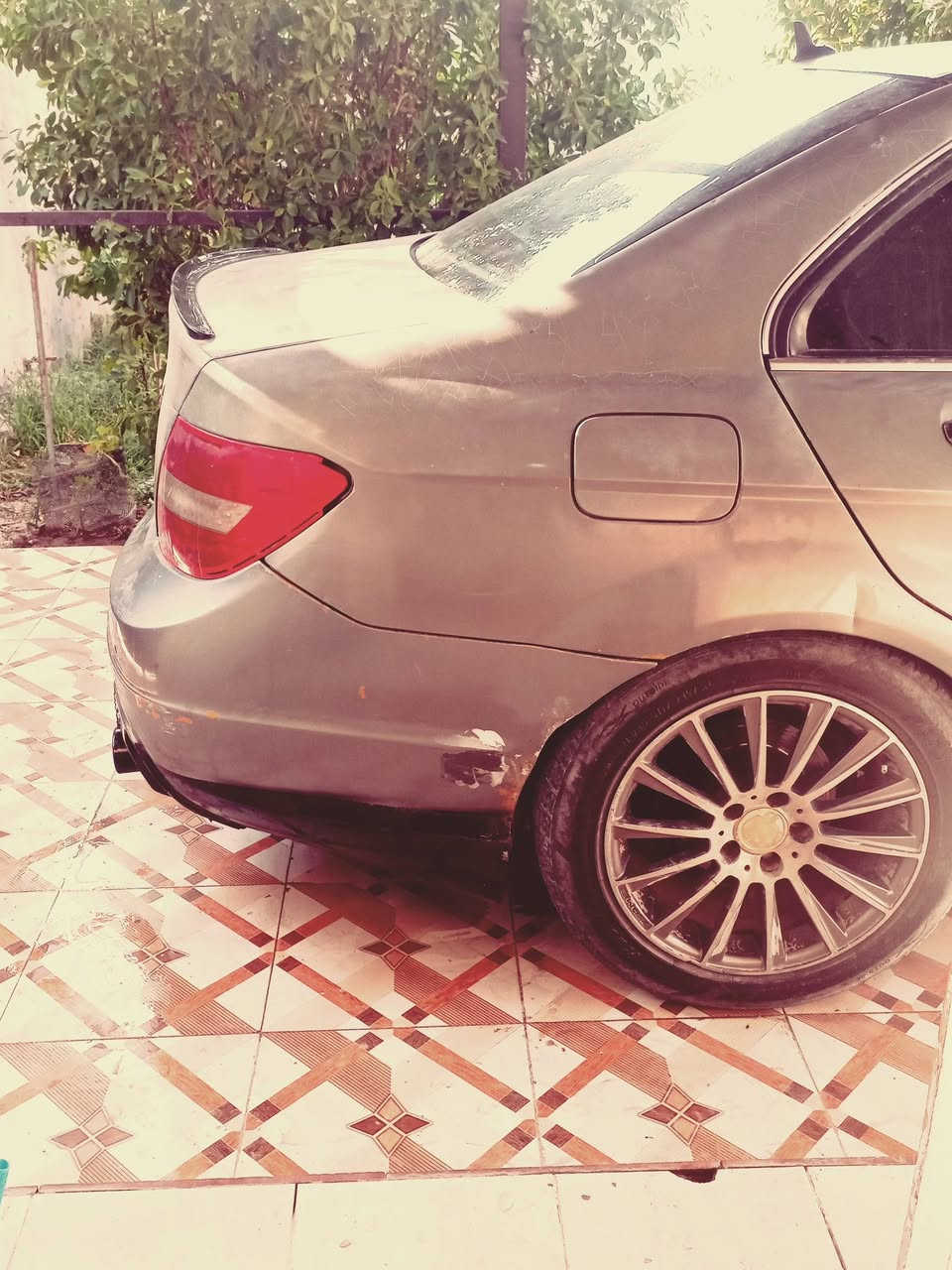 مارسدس للبيع بسعر مناسب جدا المكان سامراء للتواصل ‏‪***********‬‏
