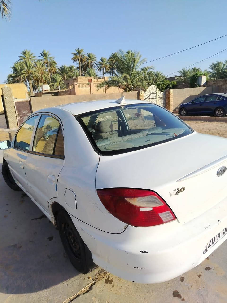 كيا ريو موديل 2000
مكانها ديالى 
الاتصال على الرقم ***********
