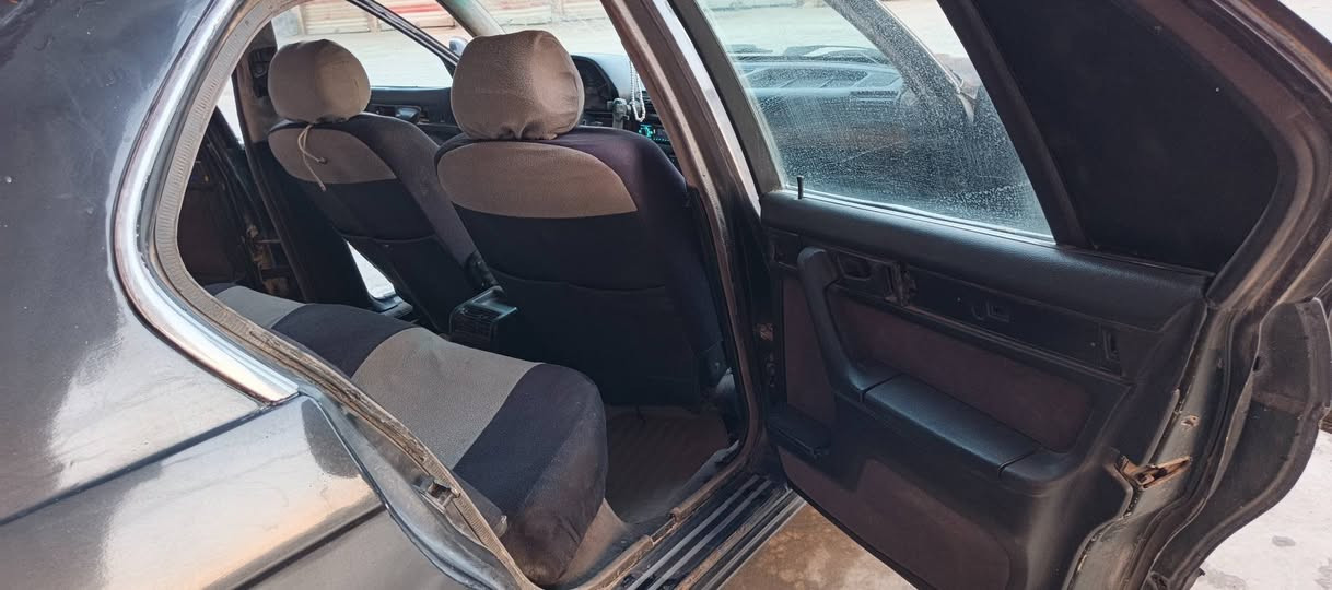 السلام عليكم Bmw مديل 90 بسم اخوية. تحويل مباشر.   كير عادي.   مكينة لا صرف ولا بخار بس ابيعك بيه كاز كيت. حماوة مابيه.ولا حته خابطة مي ودهن   حدادية.  صدرة الامامي زين الخلفي  بوش مو زينة  دبلات جدد شادله امامي خلفي.   عليه غرامه 250   /  على المشتري استلم صافي    سنوية نافذة ب 24.     كهربائيات شغاله     تبريد ماكو.   السعر.  25      ( رقم الهاتف   ***********  بيه وتساب.    ذاكر جميع التفاصيل الزين والموزين.  والرزق ع الله بالتوفيق  للجميع     العنوان ديالى بعقوبة. كاطون الرازي قرب سيراميك شعلان

