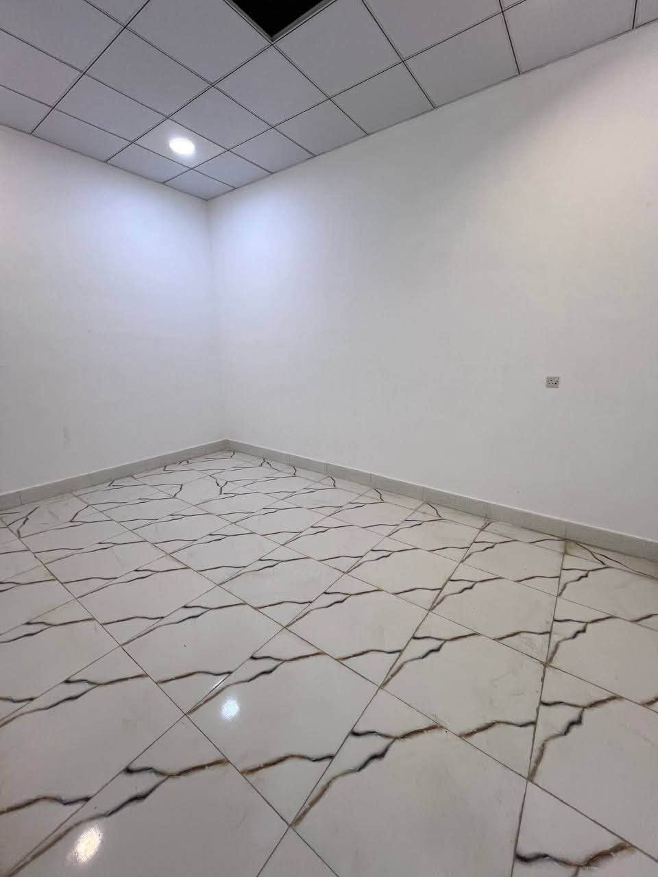 🏛️ مشتمل للايجار  🏛️
في المشراك بناء حديث موقع ممتاز

يحتوي غرفتين منام صاله مطبخ

صحيات طارمه ارضي معزول

سعر الايجار 600 الف
ـــــــــــــــــــــــــــــــــــــــــ

للمعلومـات اكثر الاتصـال
عـلى الرقم الموضح

***********

رابط القناة 

https://t.me/vvvohhh
