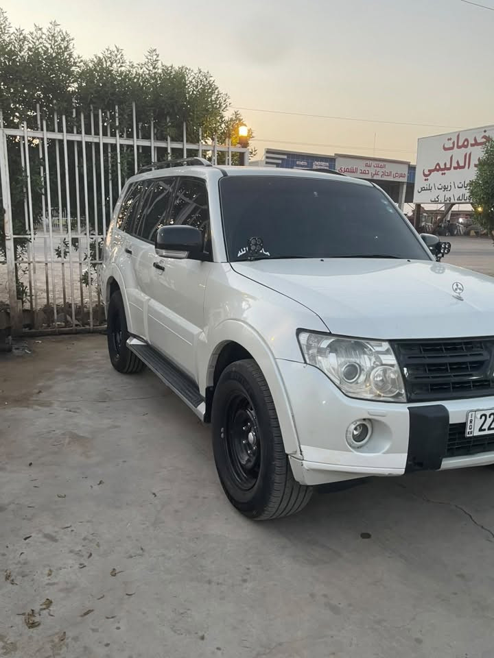 السلام عليكم
للبيع باجيرو حبتور 2011
لون صدفي 
محرك 6 سلندر 3500
السياره بأسمي 
  ماشيه 250 حقيقي 
السعر ب(130$)
7 راكب 
تبريد ثلج 
مواصفات 
فتحه طكتين 
كشنات كهرباء 
لايت زينون 
زراك لايت داخل 
صاج ستيرن 
 تحكم ستيرن 
سستم دمام
مري جانبيه كهرباء
بك لايت ضبابي
السونار مرفق بالمنشور 
 للاستفسار خاص فقط 
او الاتصال
***********
