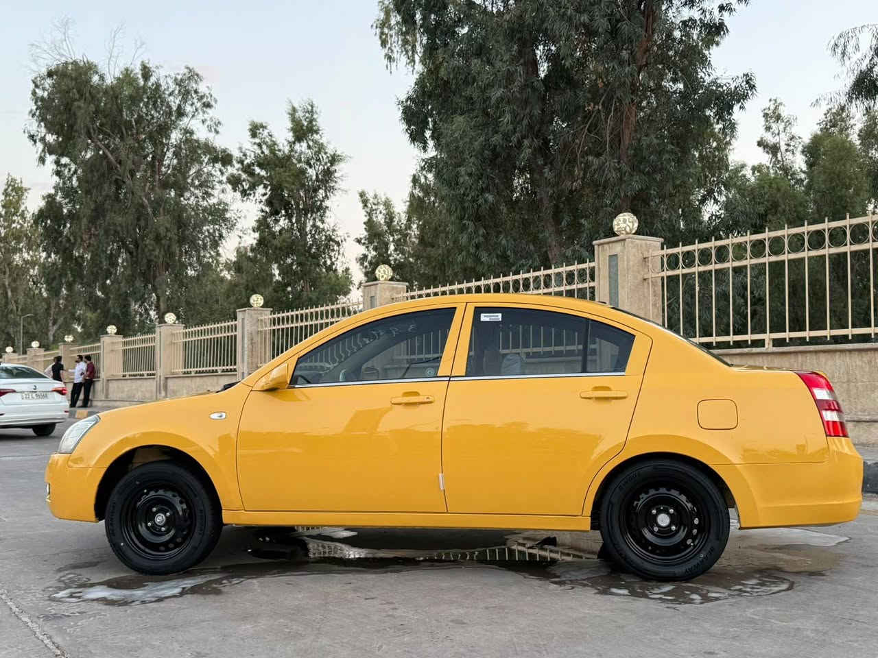 *********** إخوان شيري أي فايف سياره بدون أي ضرار فقط بوزيد صبغ بدون دواخل بدون معجون كير محرك تبريد بشرط سنويه جديد و بطاقه بانزين موجود أقساط ما بيع و بدون مراوسه إذا شراي خابرني سعرها 58 وبيها مجال بسيط ***********

