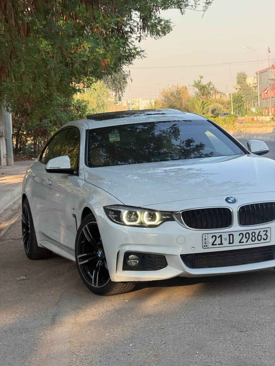 سلام وعليكم 
BMW 430i M 2018 شركة عروش 
كفاله عامه كلين بدون صبغ بدون تبديل حتى دعاميات بشرط فقط رصعه بسيطه سياره بلاد M محرك ٤ سلندر توين باور توربو سياره ماشي ٧٣ الف كيلو متر حقيقي سياره حيل نضيفه مال بيت محرك كير اكسل صدر برغي مامفتوح بيهه انطيهه شرط فحص وسعرهه ٢٢٥ وبيهه مجال للطيبين وخادم اني للتواصل *********** مكان السياره كركوك كركوك, العراق

