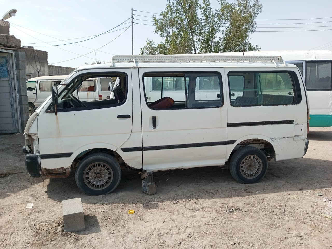 السلام عليكم سياره للبيع هايس بدي شوف العين جير مقفول محرك بخيط تبخير والباقي شلون في العين ابيع كوم حديد اوقف لك بس بالاصوليات مكان البصره الهارثه السعر 16 ورقه وبيها مجال الاتصال على هذا الرقم***********
