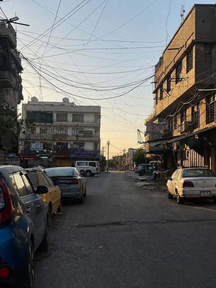 بيت للبيع المشتل المربع الذهبي
طابو ملك صرف عالشارع العام ثالث فرع بعد كراج بعقوبة بفرع البان السيد

المساحة 250 متر بي مشتمل معزول مؤجر

للاستفسار ***********
 ***********
